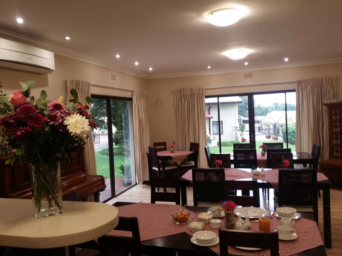 Villa Botanica Guest House Midrand Exteriör bild